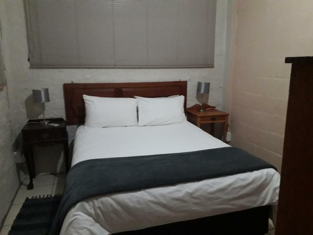 Calvinia Guesthouse Εξωτερικό φωτογραφία