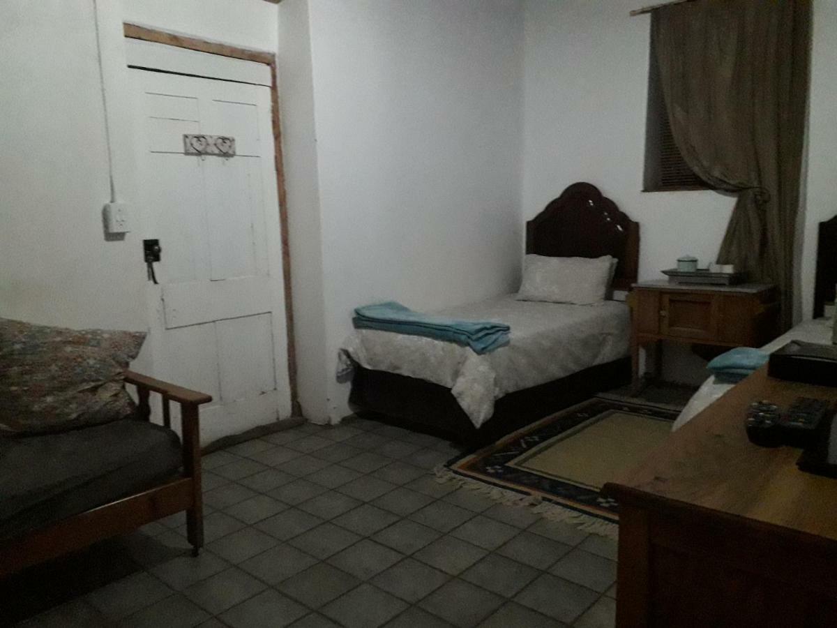 Calvinia Guesthouse Εξωτερικό φωτογραφία